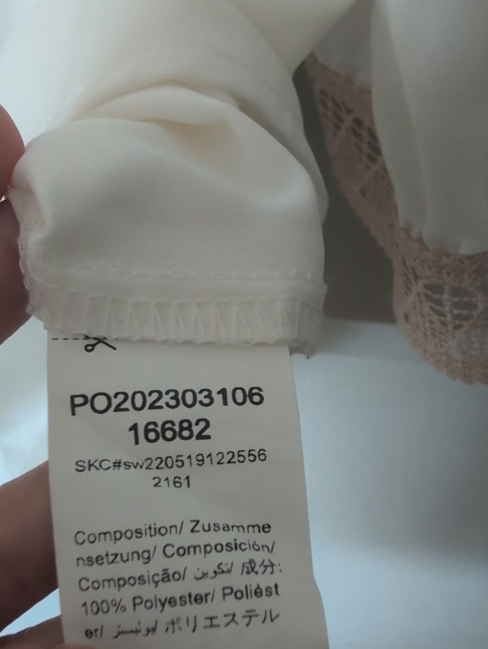 Women's Cream V-Neck Crochet Trim Blouse Small - Picture 7 of 7